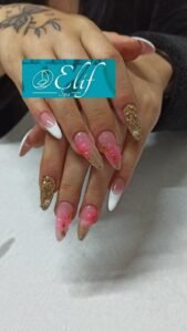 Uñas Acrílicas Esculpidas en El Carmen de Viboral